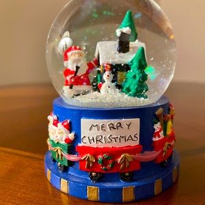Christmas Snow Globe